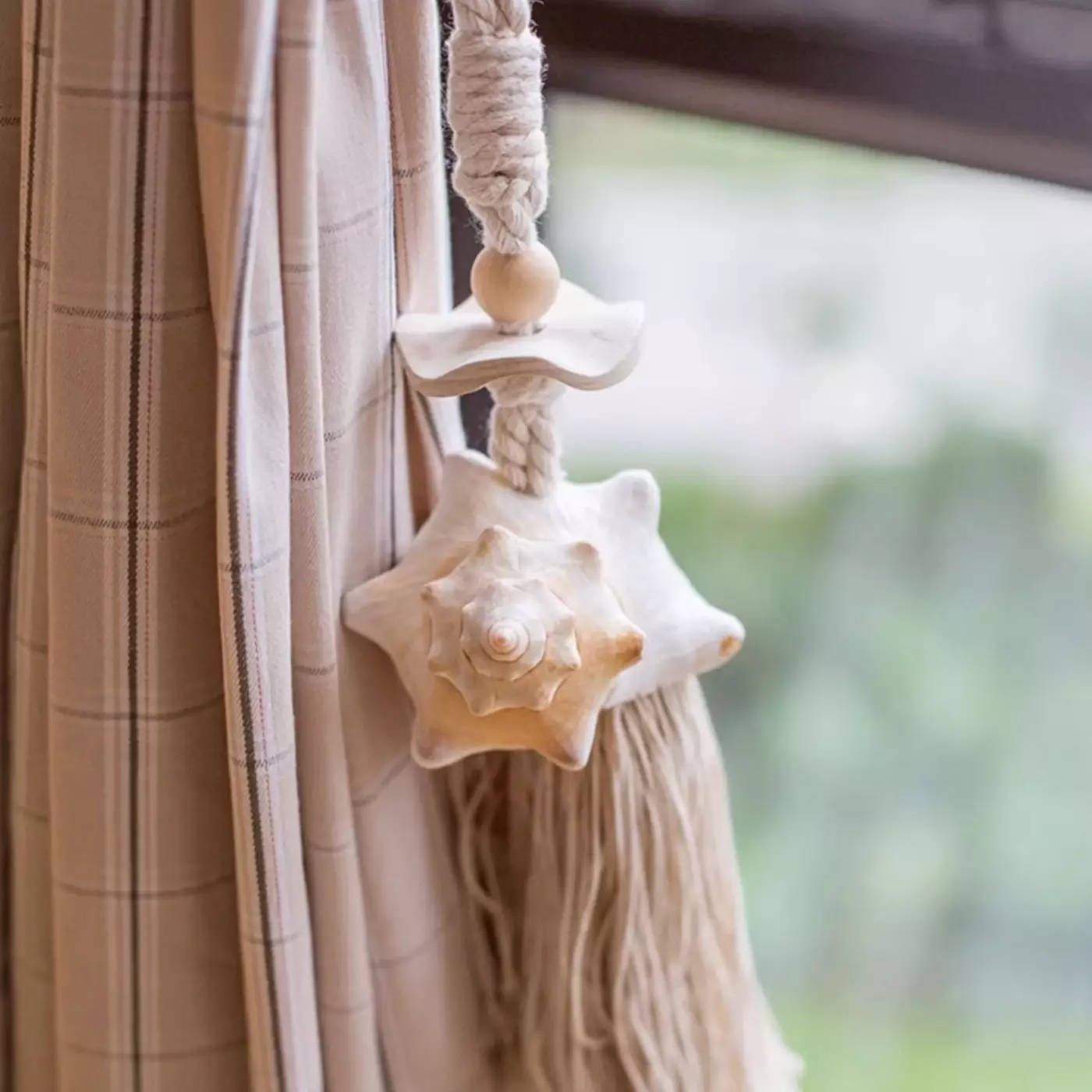 Bohemian Seahell Hand-Woven Curtain Tiebacks